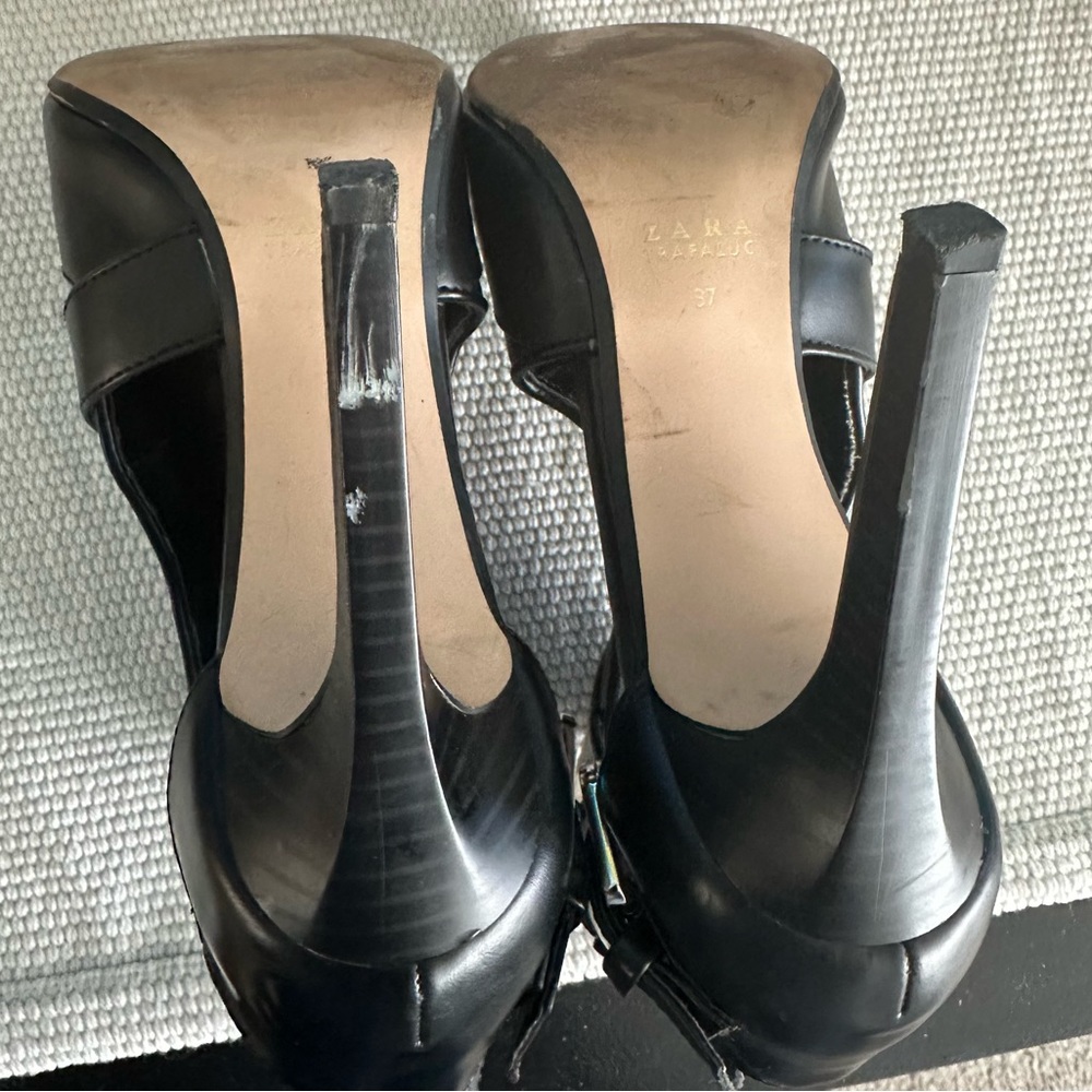 Zara Pointed Toe Heels - Picture 5 of 6